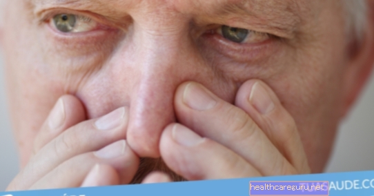 Pekoč nos: 6 glavnih vzrokov in kaj storiti