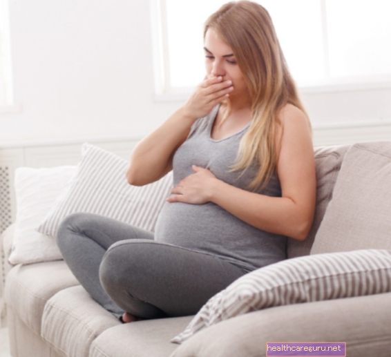 Halsbrand under graviditet: hvad det er, hovedårsagerne og hvad man skal gøre