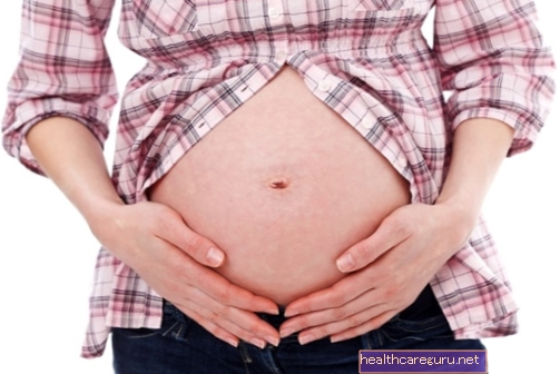 هل تصريف الحمل يؤذي الجنين؟