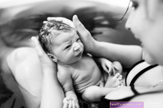 Waterbirth: qu'est-ce que c'est, avantages et doutes courants