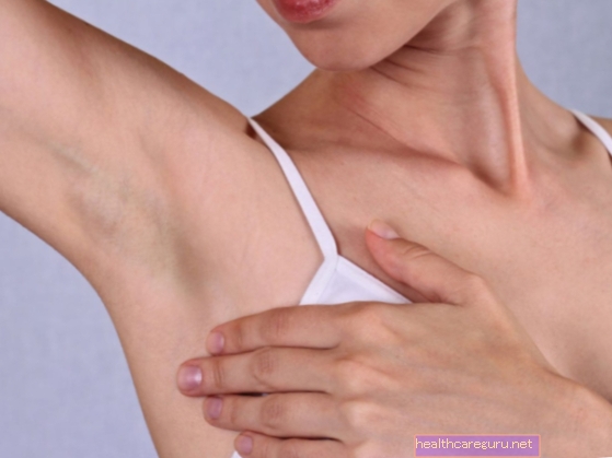 Kløende bryster: 7 hovedårsager, og hvad man skal gøre